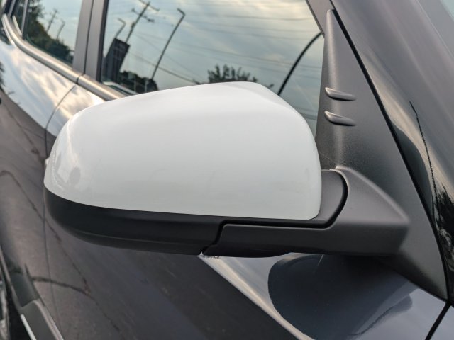 Certified 2026 Hyundai Venue SEL FWD image 12