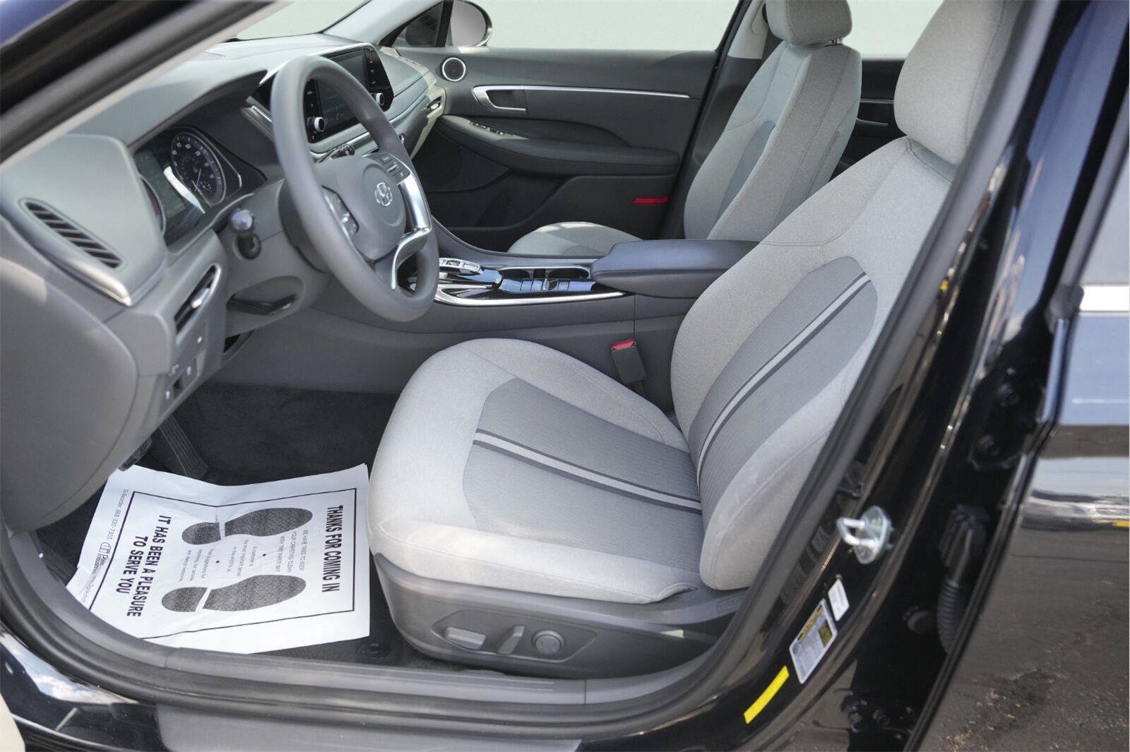 Used 2021 Hyundai Sonata SEL w/ Cargo Package FWD image 9