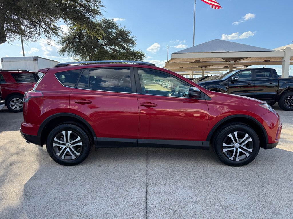Used 2017 Toyota RAV4 LE w/ All Weather Liner Package FWD image 8