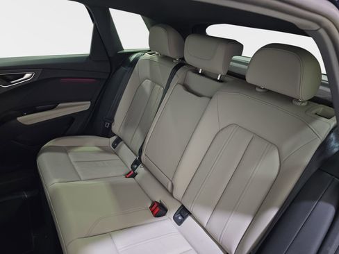 Used 2023 Audi Q4 e-tron Prestige w/ 20" Wheel Package AWD/4WD image 16