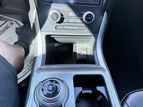 Used 2022 Ford Edge SEL w/ Convenience Package image 24