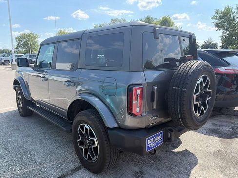 Used 2023 Ford Bronco Outer Banks AWD/4WD image 2