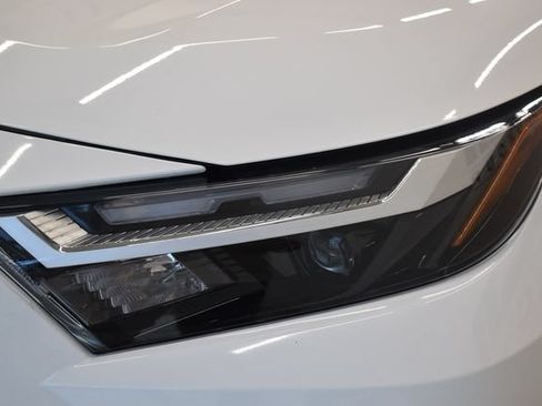 Used 2024 Toyota RAV4 LE AWD/4WD image 15