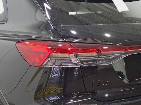 New 2026 Audi Q4 e-tron Premium AWD/4WD image 35