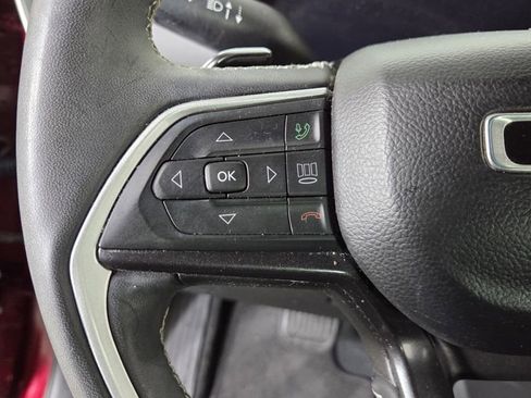 Used 2023 Jeep Grand Cherokee Altitude image 18