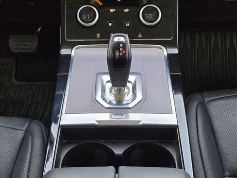 Used 2023 Land Rover Range Rover Evoque S image 12