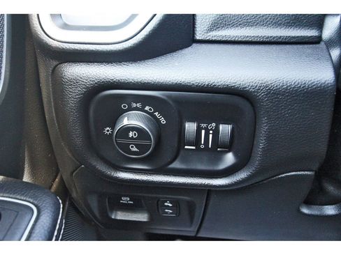 Used 2022 RAM 1500 Laramie image 18