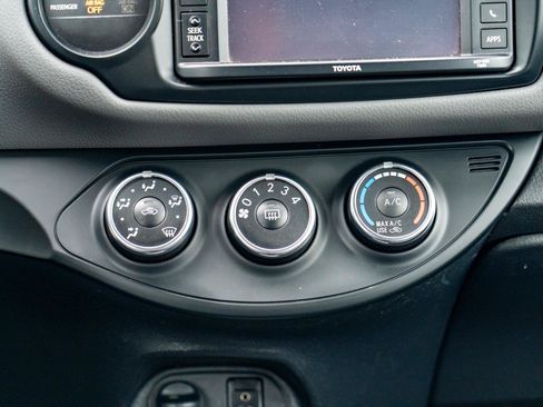 Used 2015 Toyota Yaris L FWD image 23
