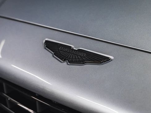 Used 2021 Aston Martin DBX AWD/4WD image 5