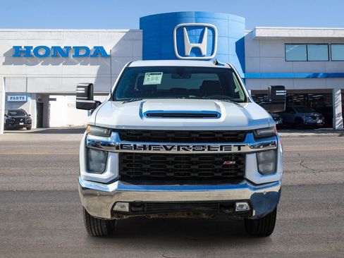 Used 2021 Chevrolet Silverado 3500 LT image 2
