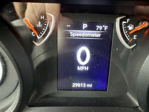 Used 2024 Jeep Wrangler Unlimited Sport AWD/4WD image 3