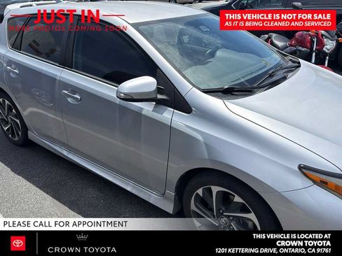 Used 2018 Toyota Corolla iM w/ Protection Package FWD image 3