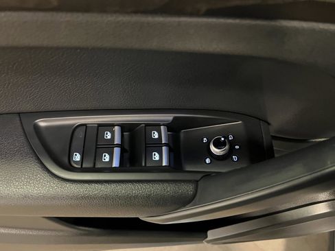 Used 2018 Audi Q5 2.0T Premium image 26