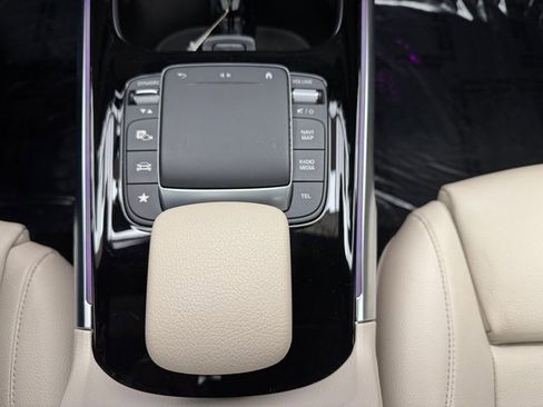 Certified 2021 Mercedes-Benz GLB 250 4MATIC image 20