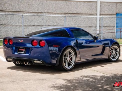Used 2006 Chevrolet Corvette Z06 w/ Preferred Equipment Group RWD image 40