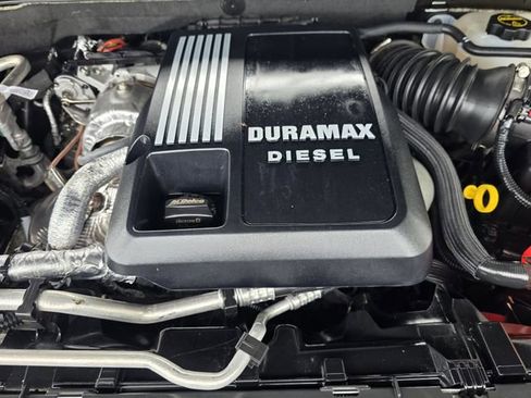 Used 2025 GMC Sierra 1500 AT4 w/ AT4 Premium Package AWD/4WD image 23