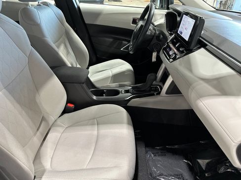Certified 2025 Toyota Corolla Cross L FWD image 18