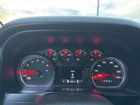 Used 2020 Chevrolet Silverado 1500 Custom w/ Custom Value Package image 15