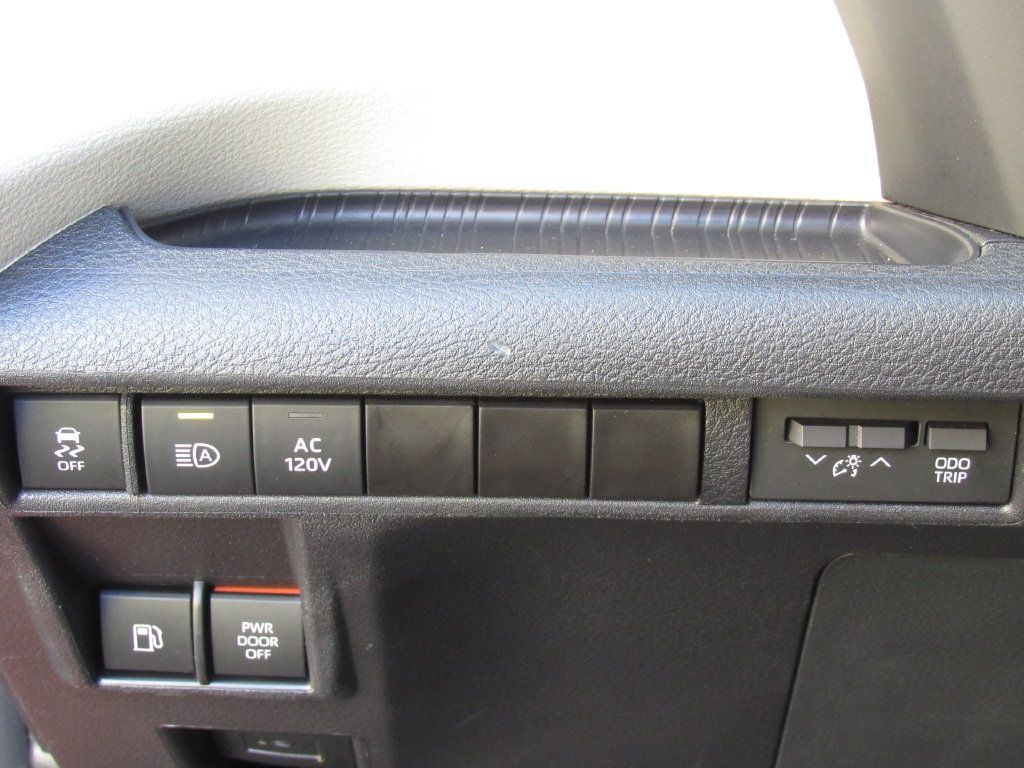 Certified 2023 Toyota Sienna XLE w/ XLE Plus Package AWD/4WD image 42