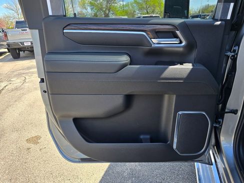 New 2026 GMC Sierra 3500 SLT w/ SLT Premium Package AWD/4WD image 24