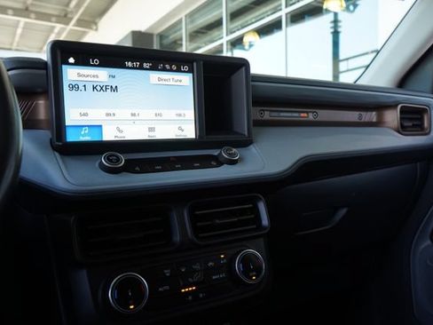 Used 2023 Ford Maverick Lariat FWD image 17