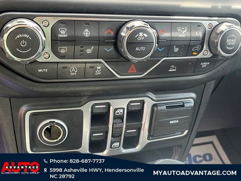 Used 2020 Jeep Gladiator Overland AWD/4WD image 16
