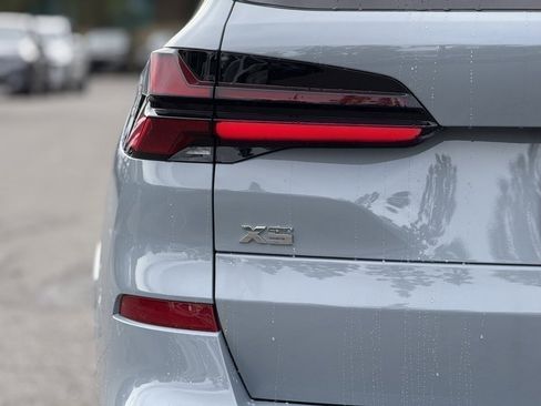 New 2026 BMW X5 M60i w/ Executive Package image 15