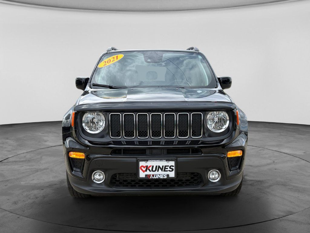 Used 2021 Jeep Renegade Latitude w/ Convenience Group AWD/4WD image 2