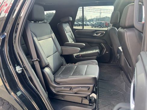 Used 2021 Chevrolet Tahoe Z71 w/ Z71 Signature Package image 19