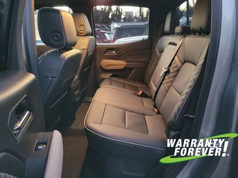 New 2026 GMC Canyon Denali image 16