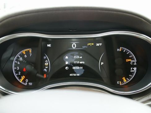 Used 2020 Jeep Grand Cherokee Overland image 18