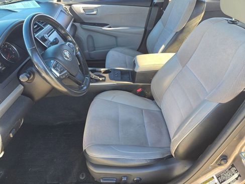 Used 2016 Toyota Camry XSE image 5