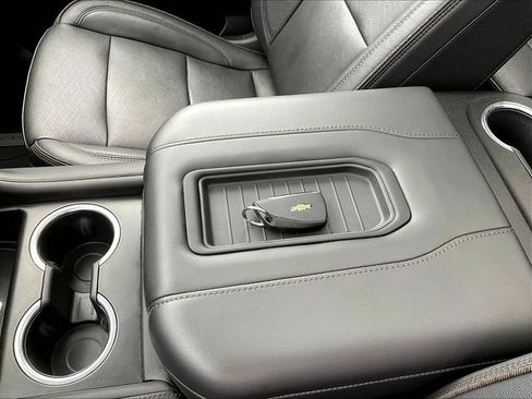 Used 2023 Chevrolet Tahoe High Country AWD/4WD image 36