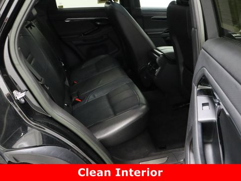 Used 2023 Land Rover Range Rover Evoque R-Dynamic S image 37