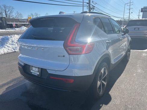 Certified 2025 Volvo XC40 B5 Plus image 5