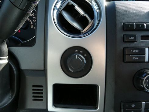 Used 2014 Ford F150 XLT image 26