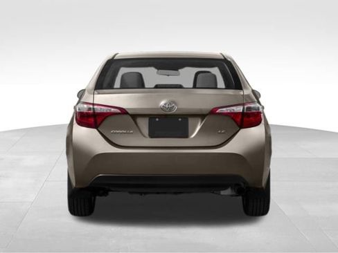 Used 2015 Toyota Corolla LE image 6