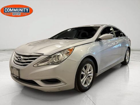 Used 2013 Hyundai Sonata GLS FWD image 1