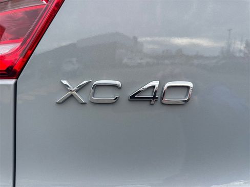 New 2026 Volvo XC40 B5 Plus w/ Protection Package Premier image 8