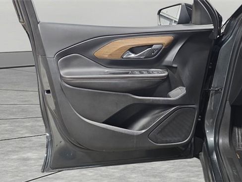 Used 2020 GMC Terrain SLE w/ Driver Convenience Package image 12