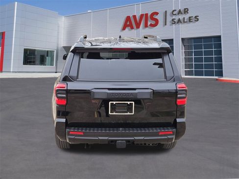 Used 2025 Toyota 4Runner SR5 image 5
