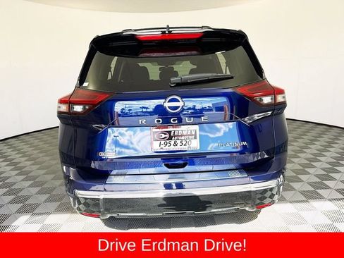 Used 2025 Nissan Rogue Platinum w/ Platinum Premium Package FWD image 22