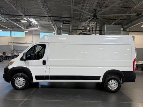 Used 2023 RAM ProMaster 2500 FWD image 9