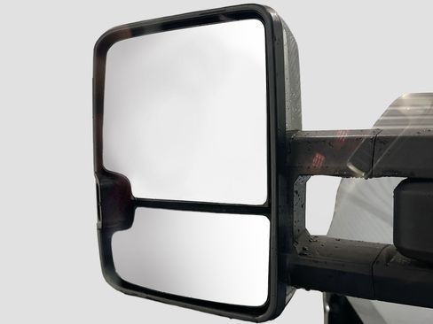 Used 2018 Chevrolet Silverado 1500 LT w/ LT Convenience Package image 16