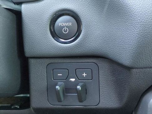 Certified 2026 Toyota Tundra Limited AWD/4WD image 26
