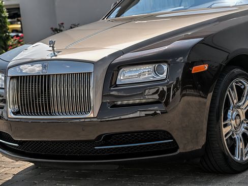 Used 2016 Rolls-Royce Wraith RWD image 6