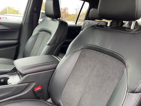 New 2025 Jeep Grand Cherokee L Altitude image 27