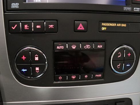 Used 2008 GMC Acadia SLT AWD/4WD image 24