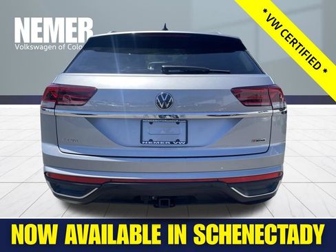 Certified 2022 Volkswagen Atlas Cross Sport SE AWD/4WD image 4