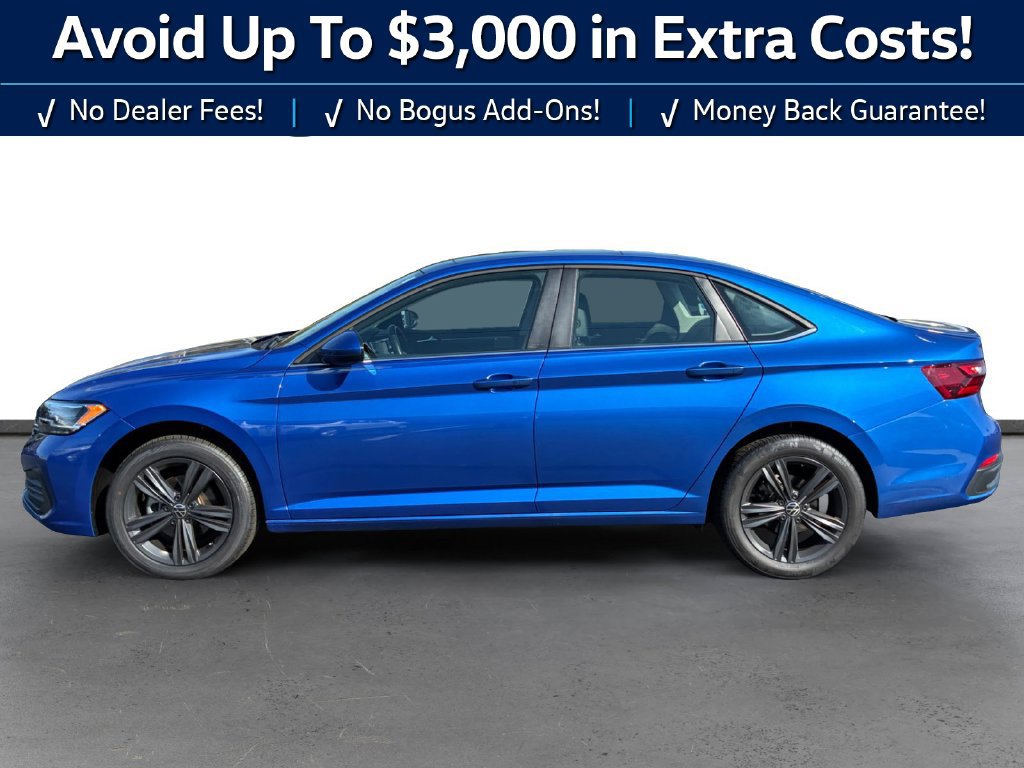 Used 2024 Volkswagen Jetta SE w/ Panoramic Sunroof Package FWD image 2